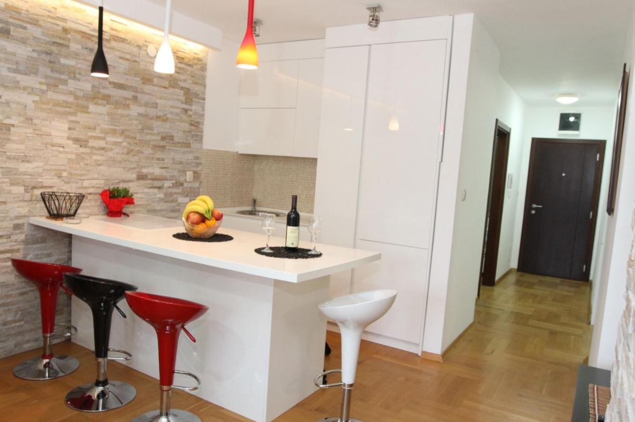 בודווה Luxury Apartment Big Blue מראה חיצוני תמונה