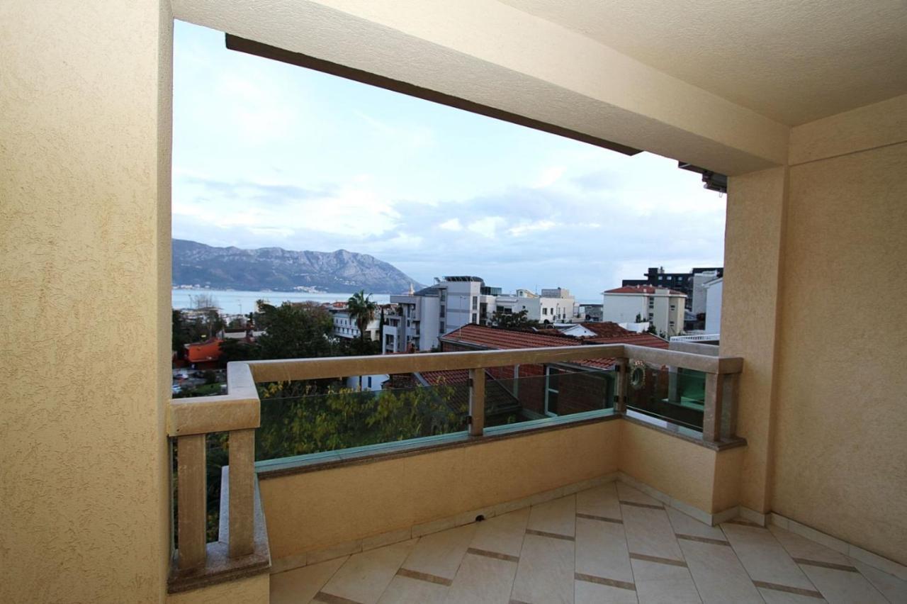 בודווה Luxury Apartment Big Blue מראה חיצוני תמונה