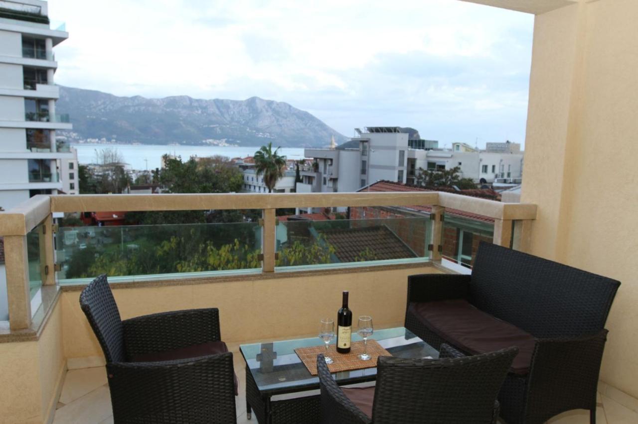 בודווה Luxury Apartment Big Blue מראה חיצוני תמונה