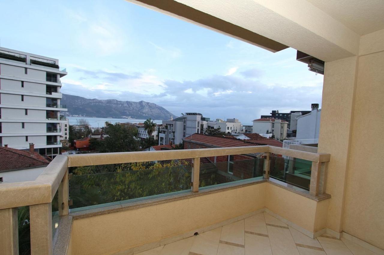 בודווה Luxury Apartment Big Blue מראה חיצוני תמונה