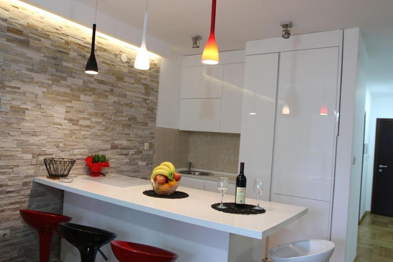 בודווה Luxury Apartment Big Blue מראה חיצוני תמונה
